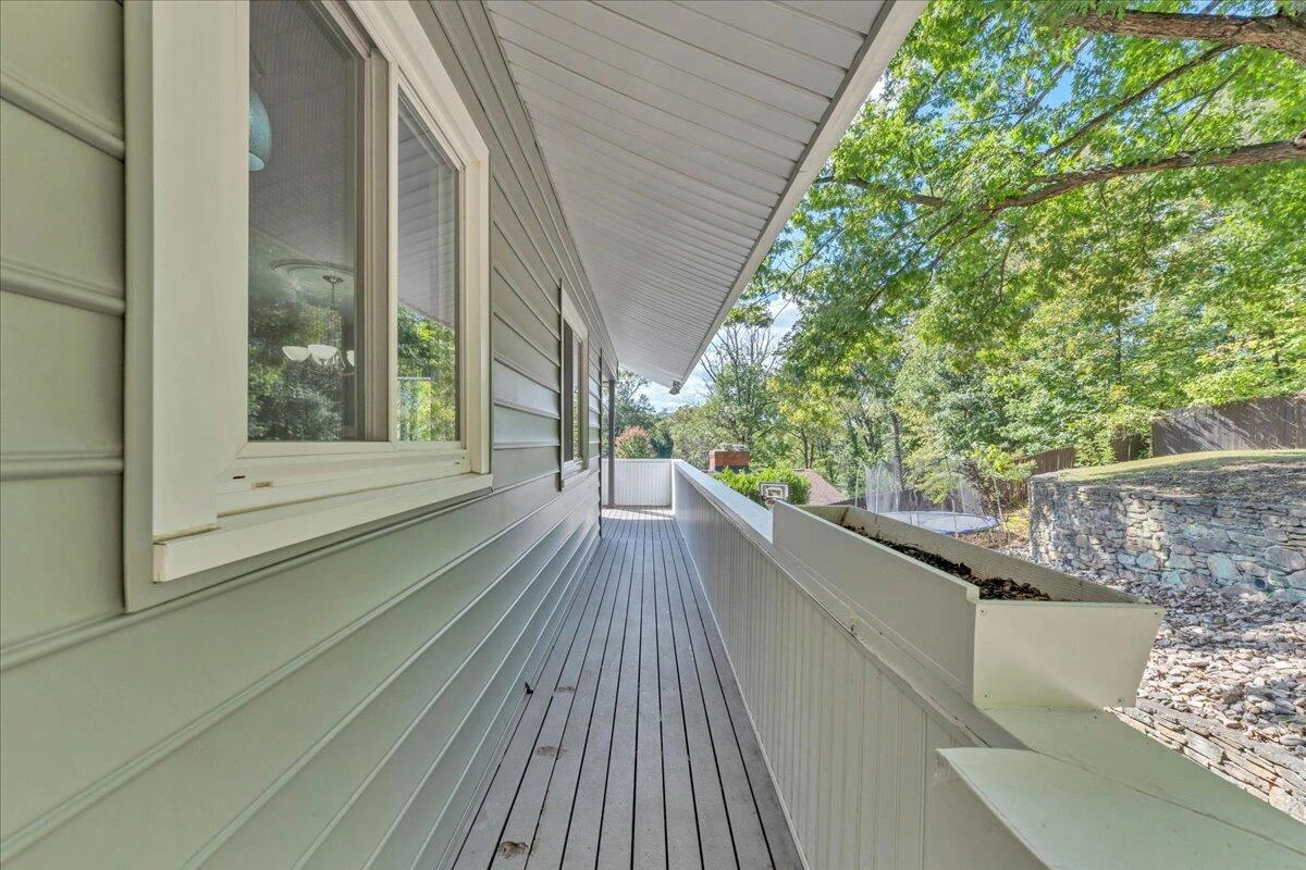 2801 Edgewood ST SW - Photo 38