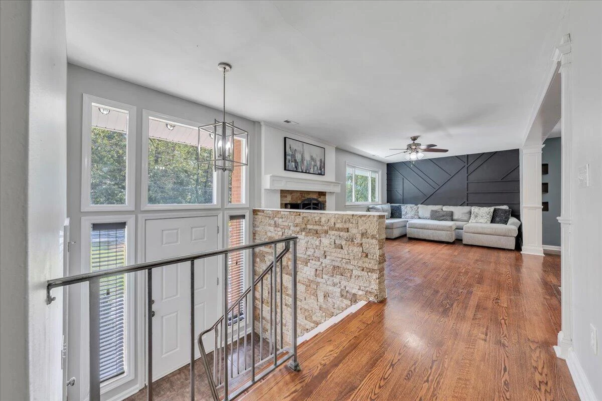 2801 Edgewood ST SW - Photo 7