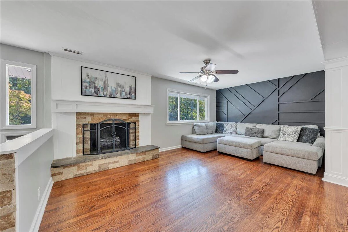 2801 Edgewood ST SW - Photo 8