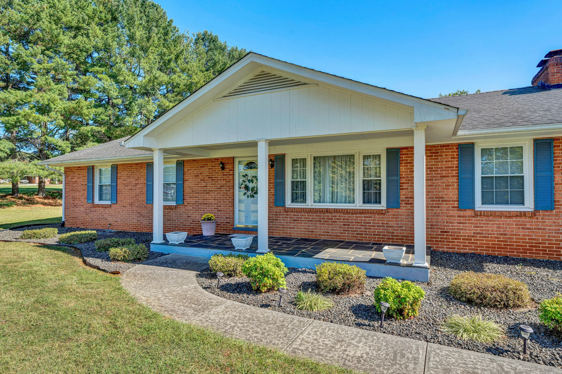 250 Taylors RD - Photo 3