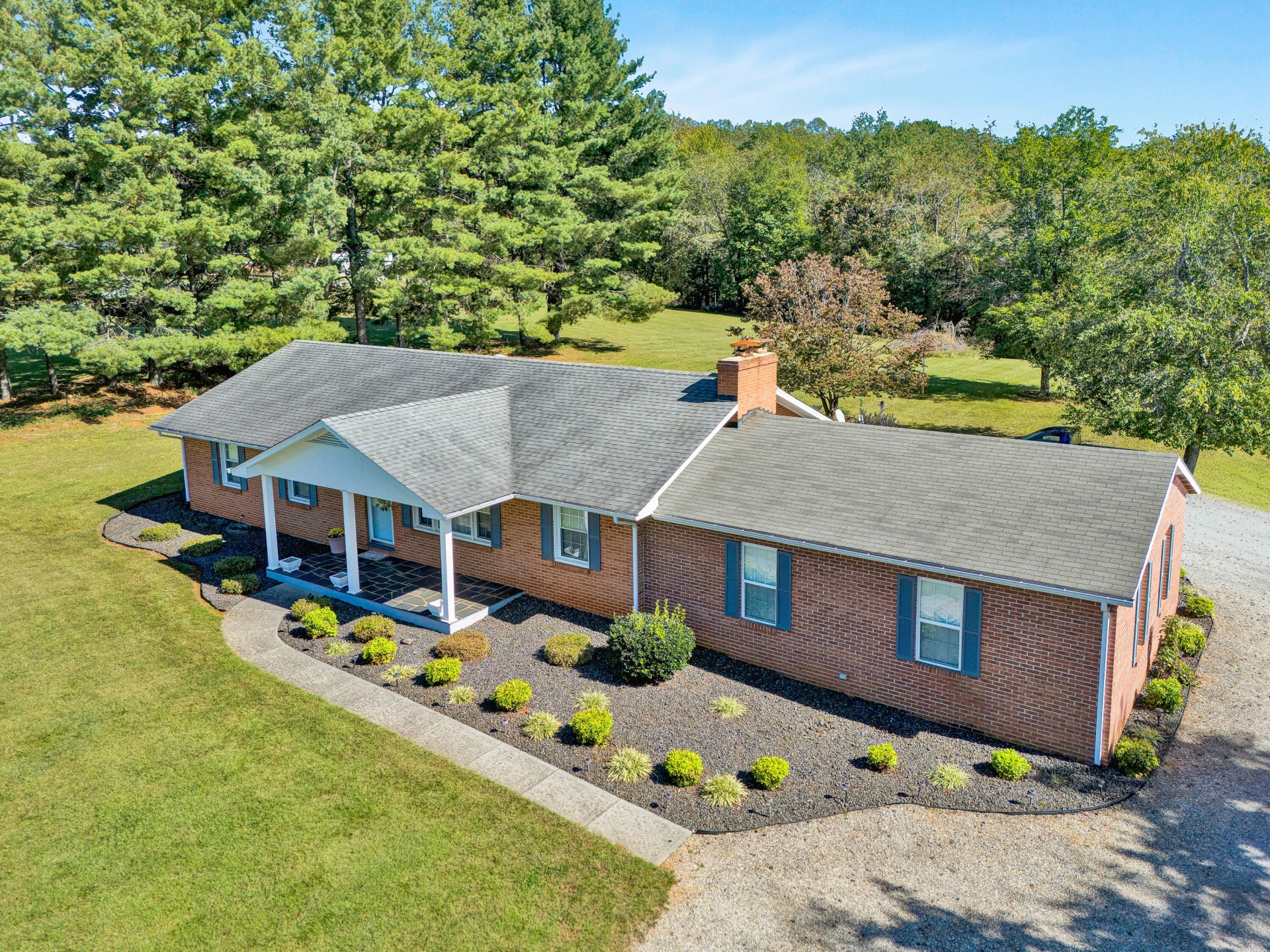 250 Taylors RD - Photo 5