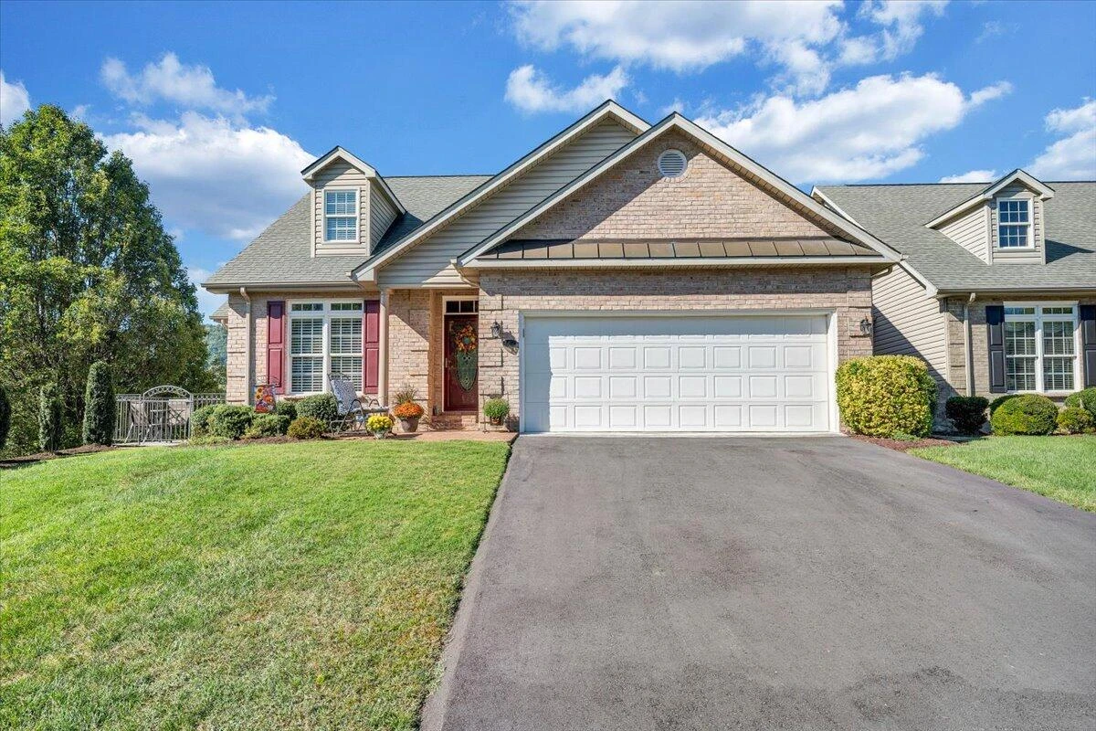 52 Pondview CT