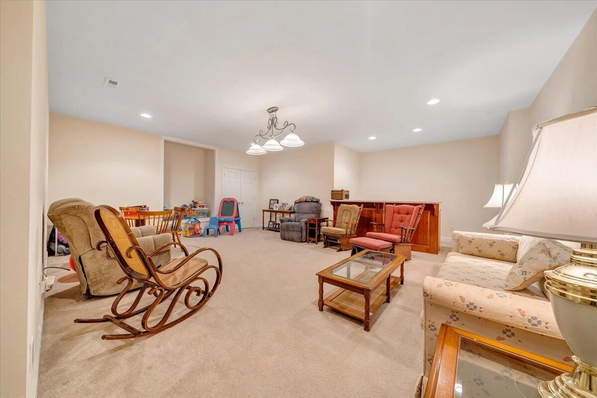 52 Pondview CT - Photo 12