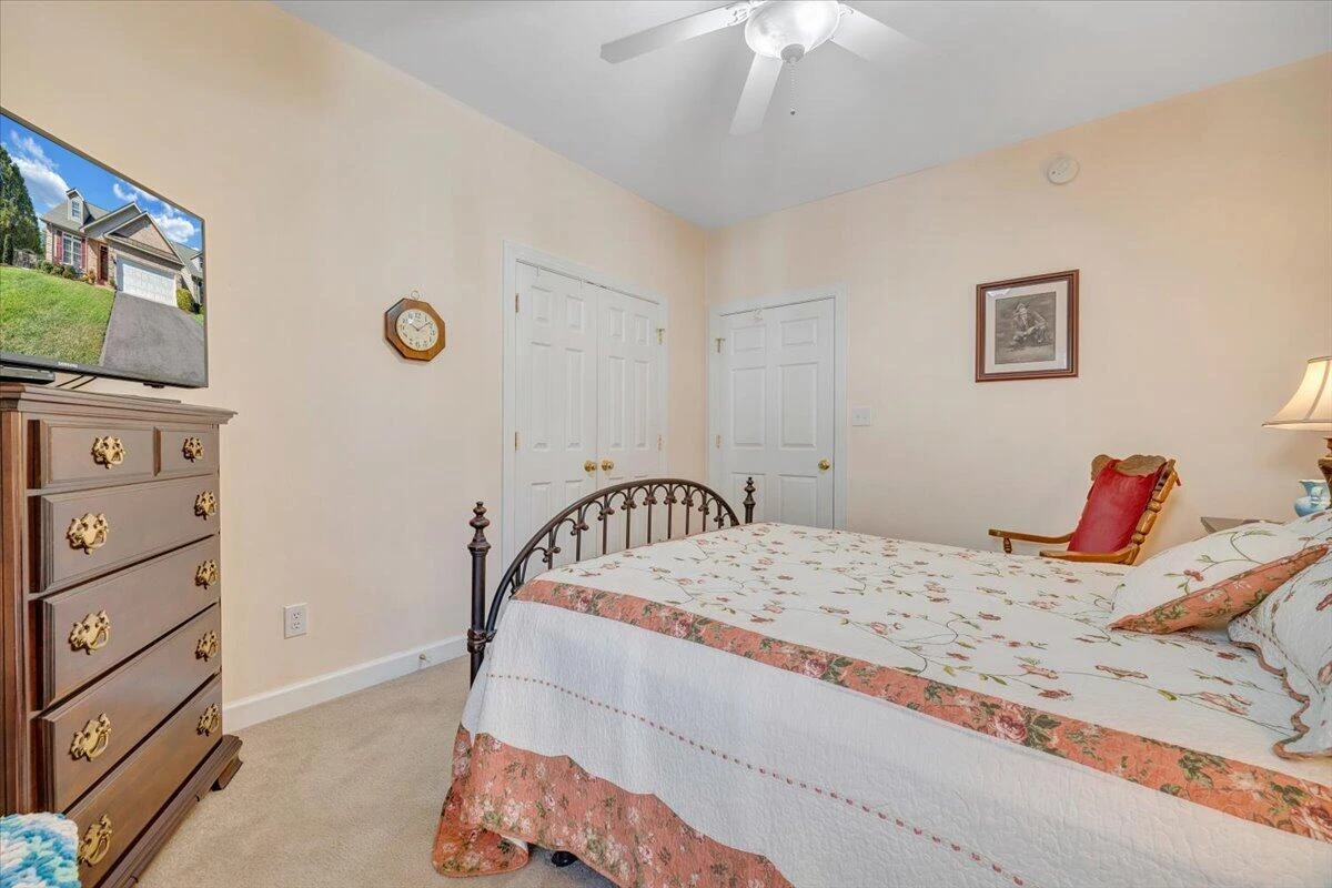 52 Pondview CT - Photo 24