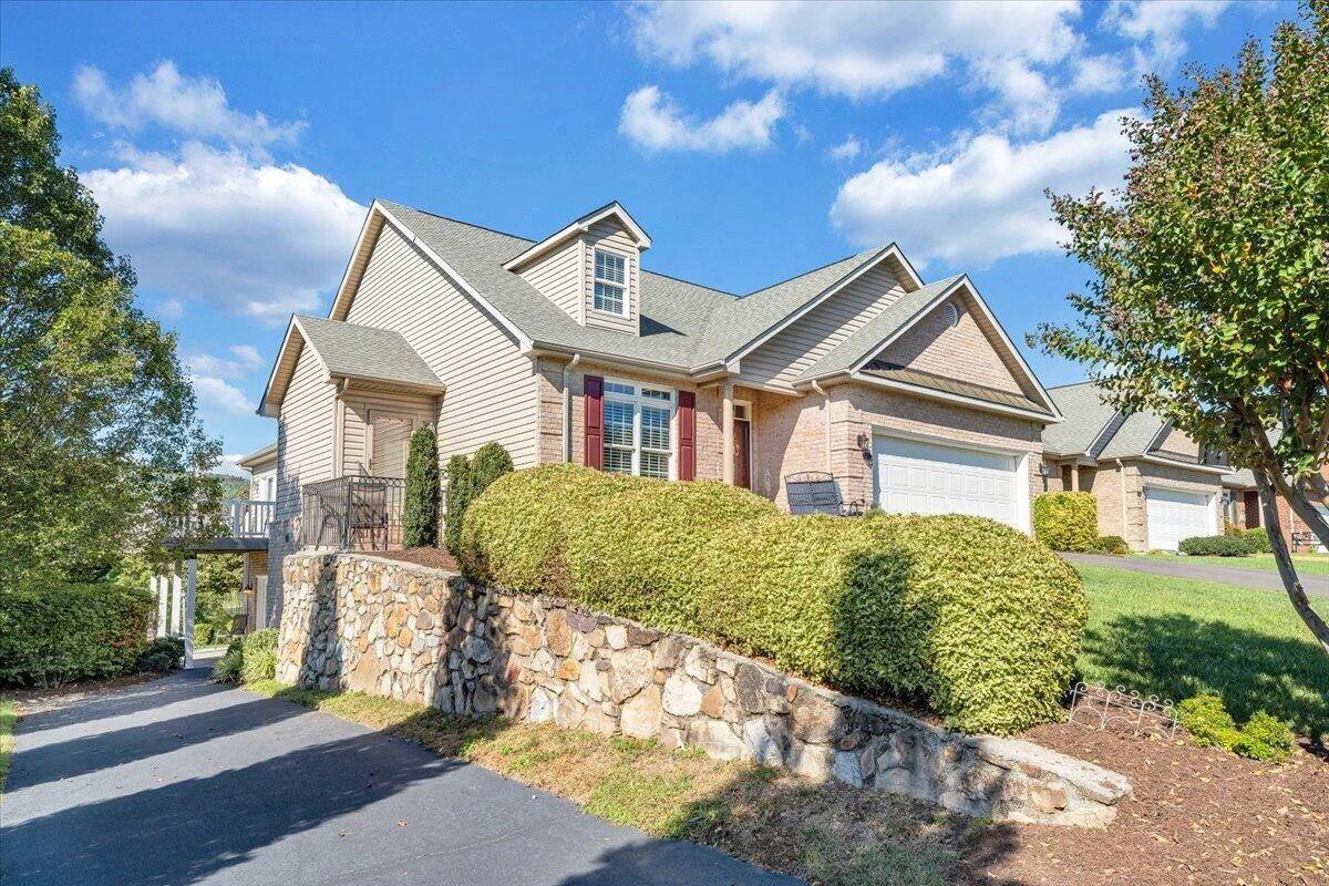 52 Pondview CT - Photo 63