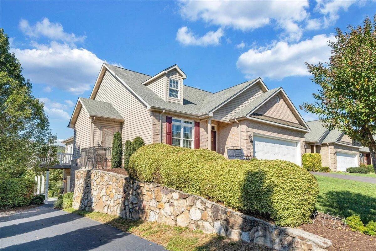 52 Pondview CT - Photo 64