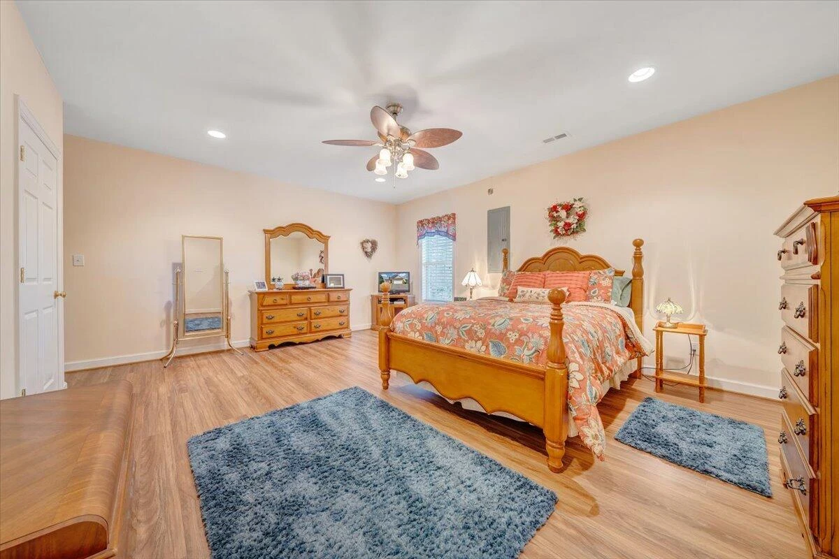52 Pondview CT - Photo 7