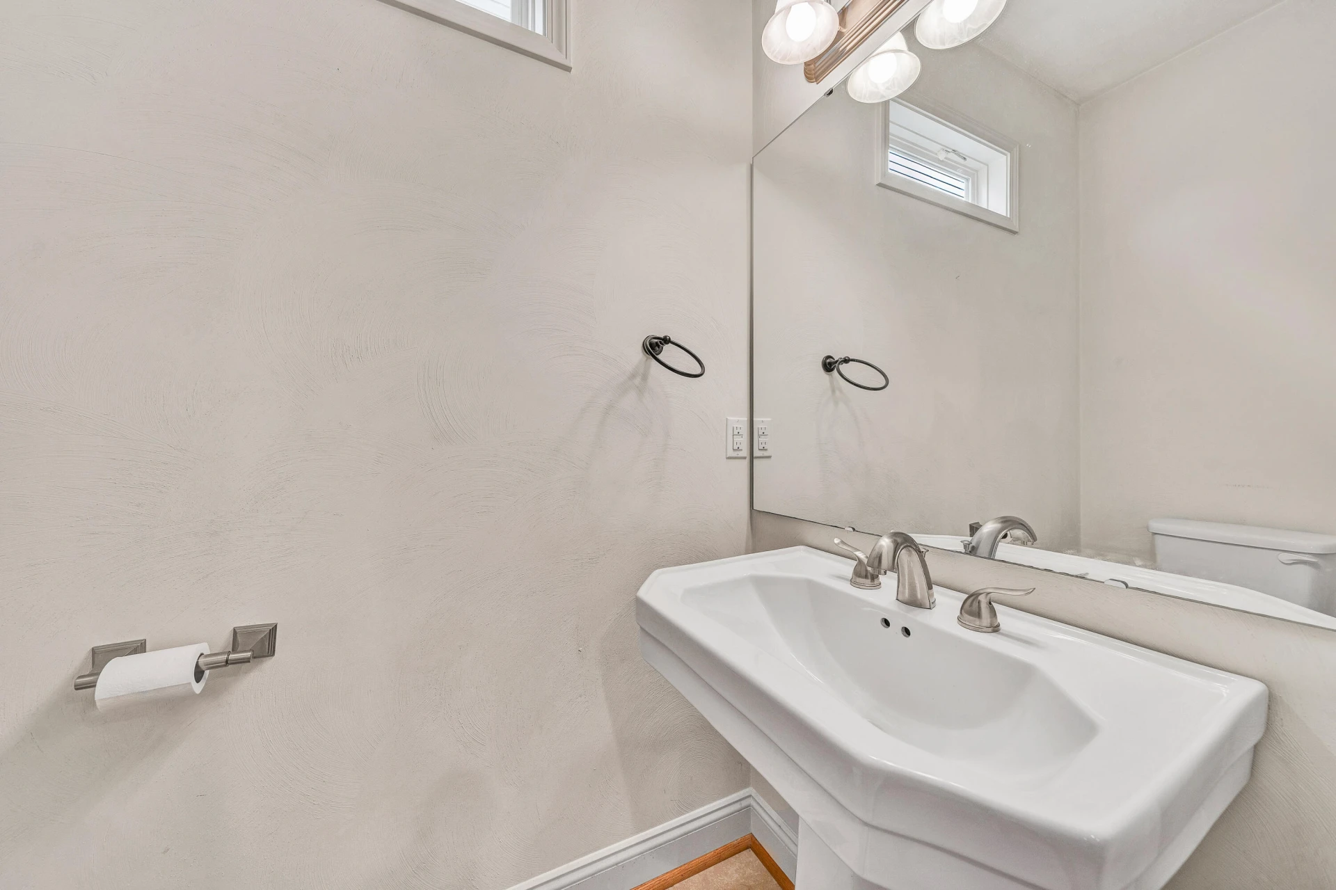 867 Walhalla CT - Photo 12