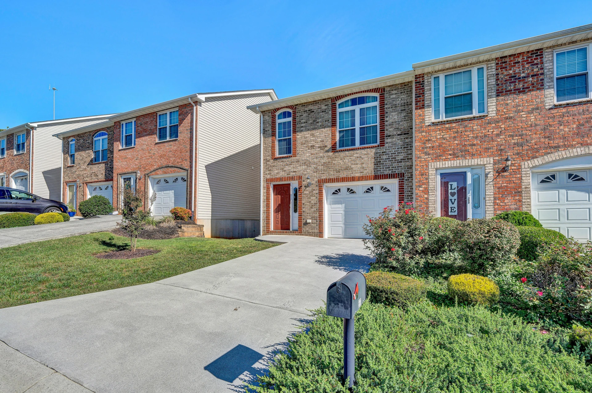 867 Walhalla CT - Photo 27