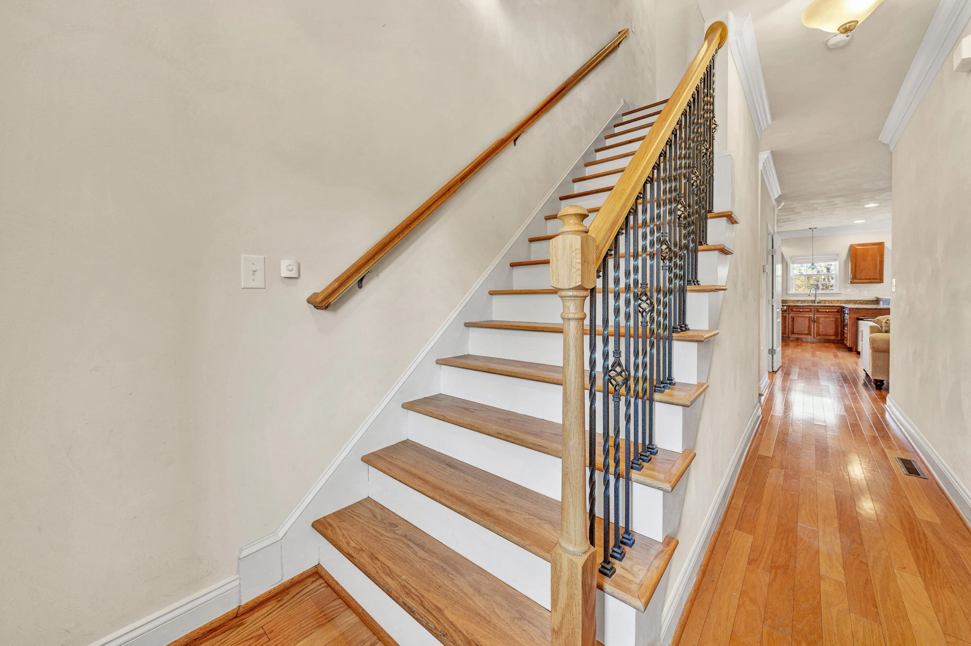 867 Walhalla CT - Photo 3