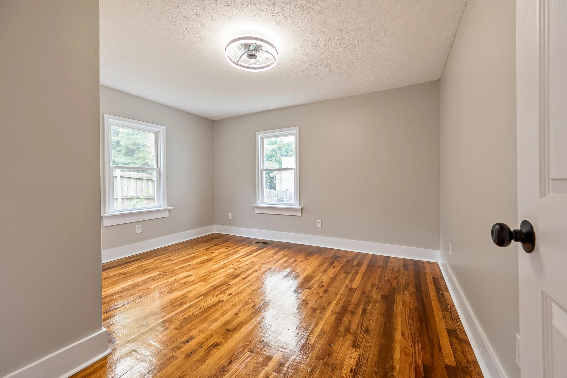 306 Lester ST - Photo 21