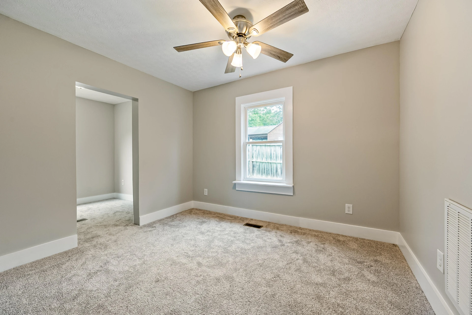306 Lester ST - Photo 24