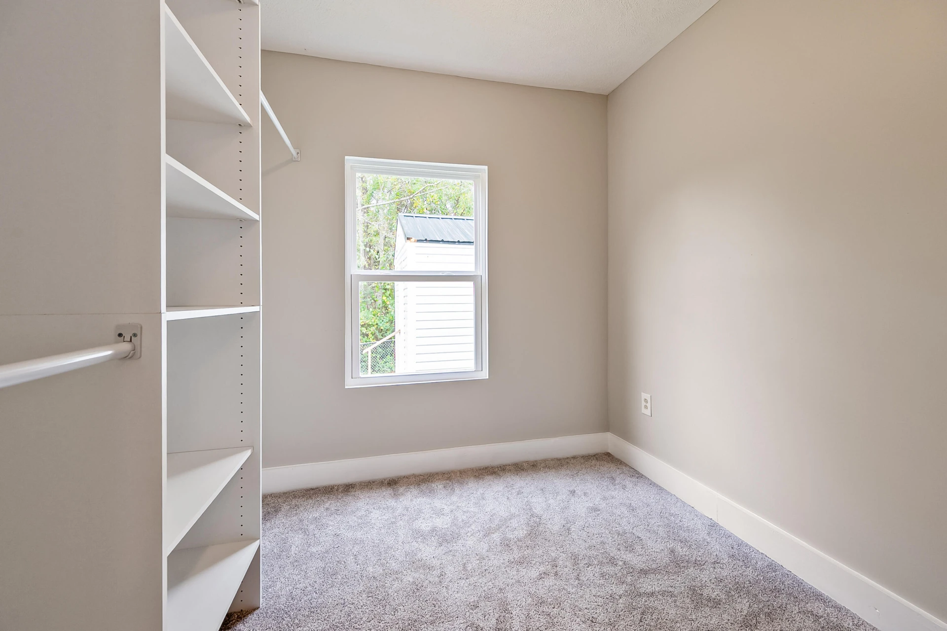 306 Lester ST - Photo 27