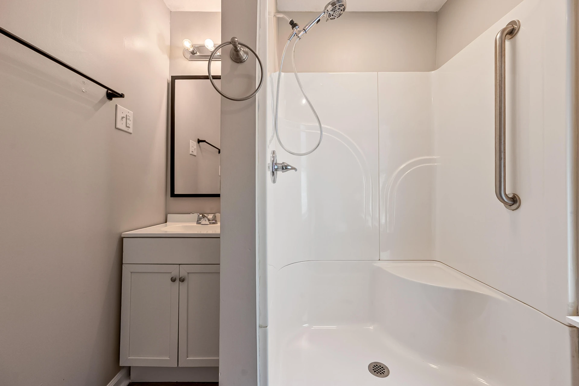 306 Lester ST - Photo 29