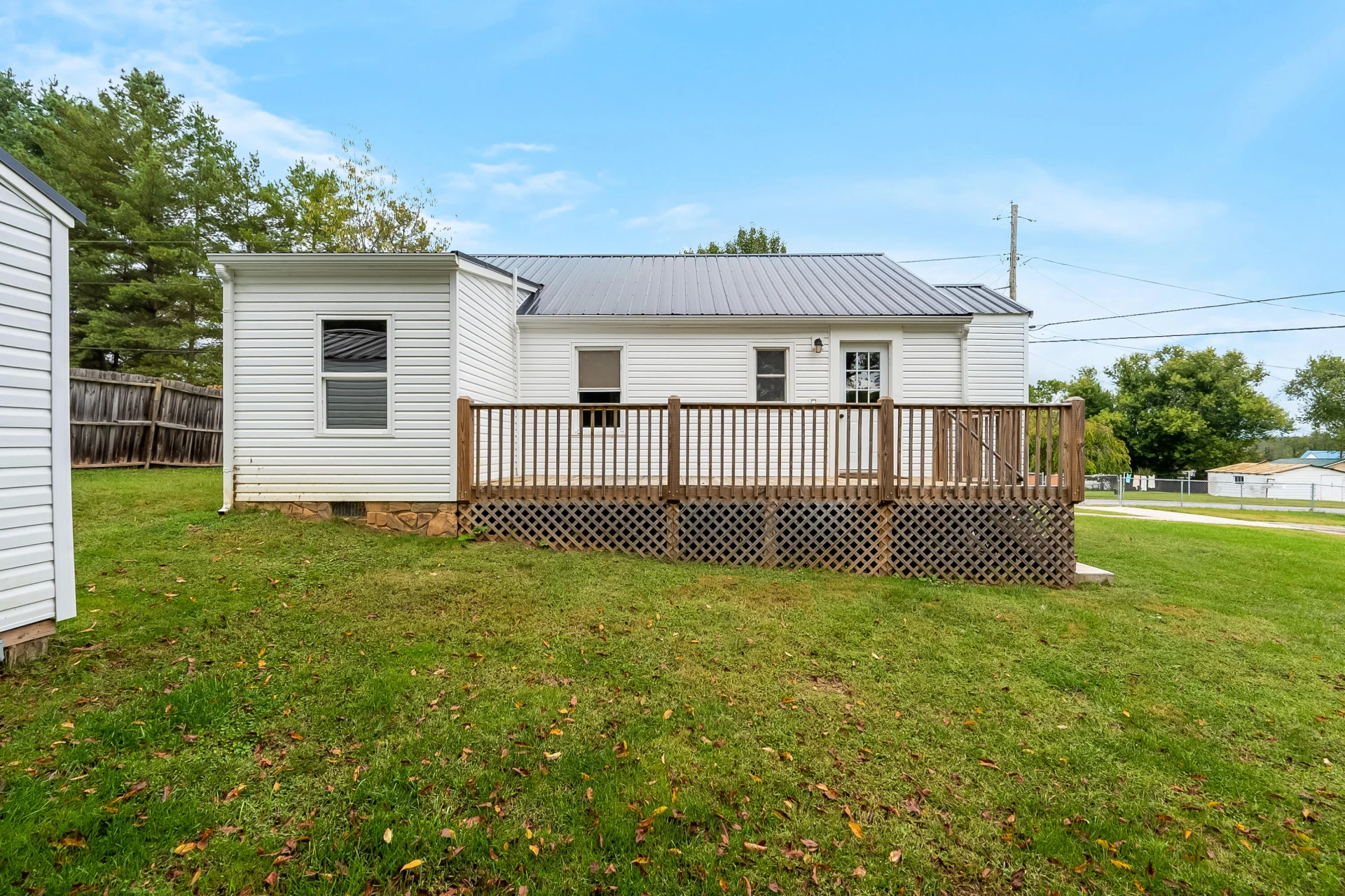 306 Lester ST - Photo 33