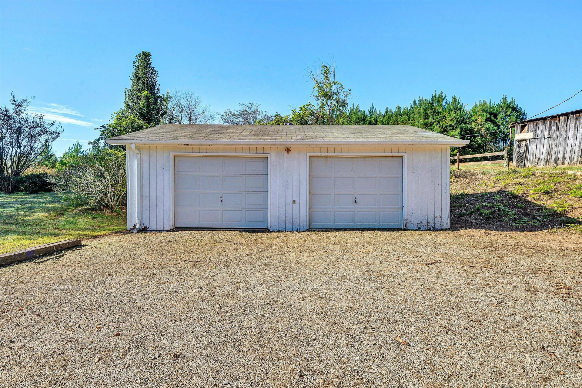 1933 Stones Dairy RD - Photo 29