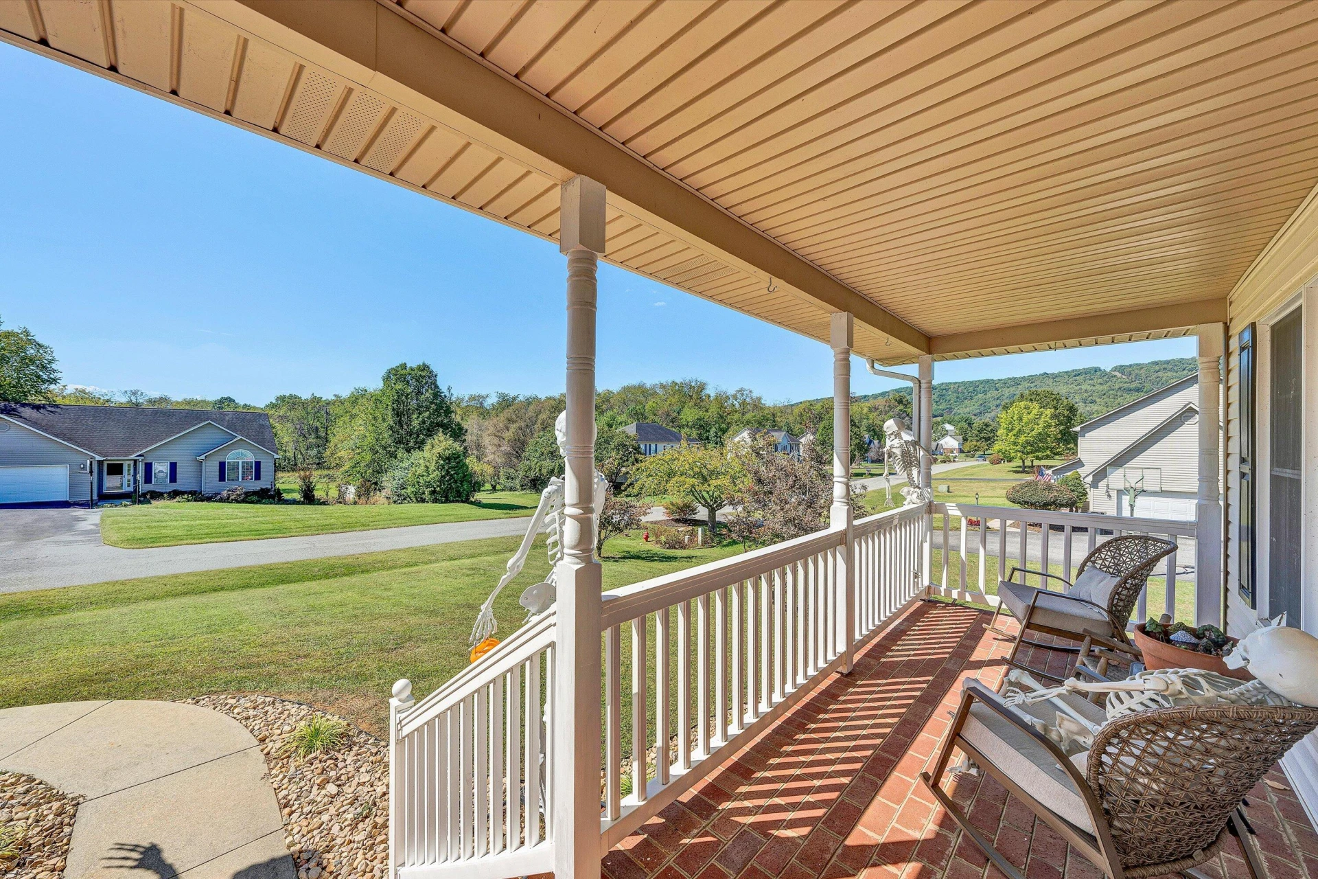 120 Eagle Ridge RD - Photo 2