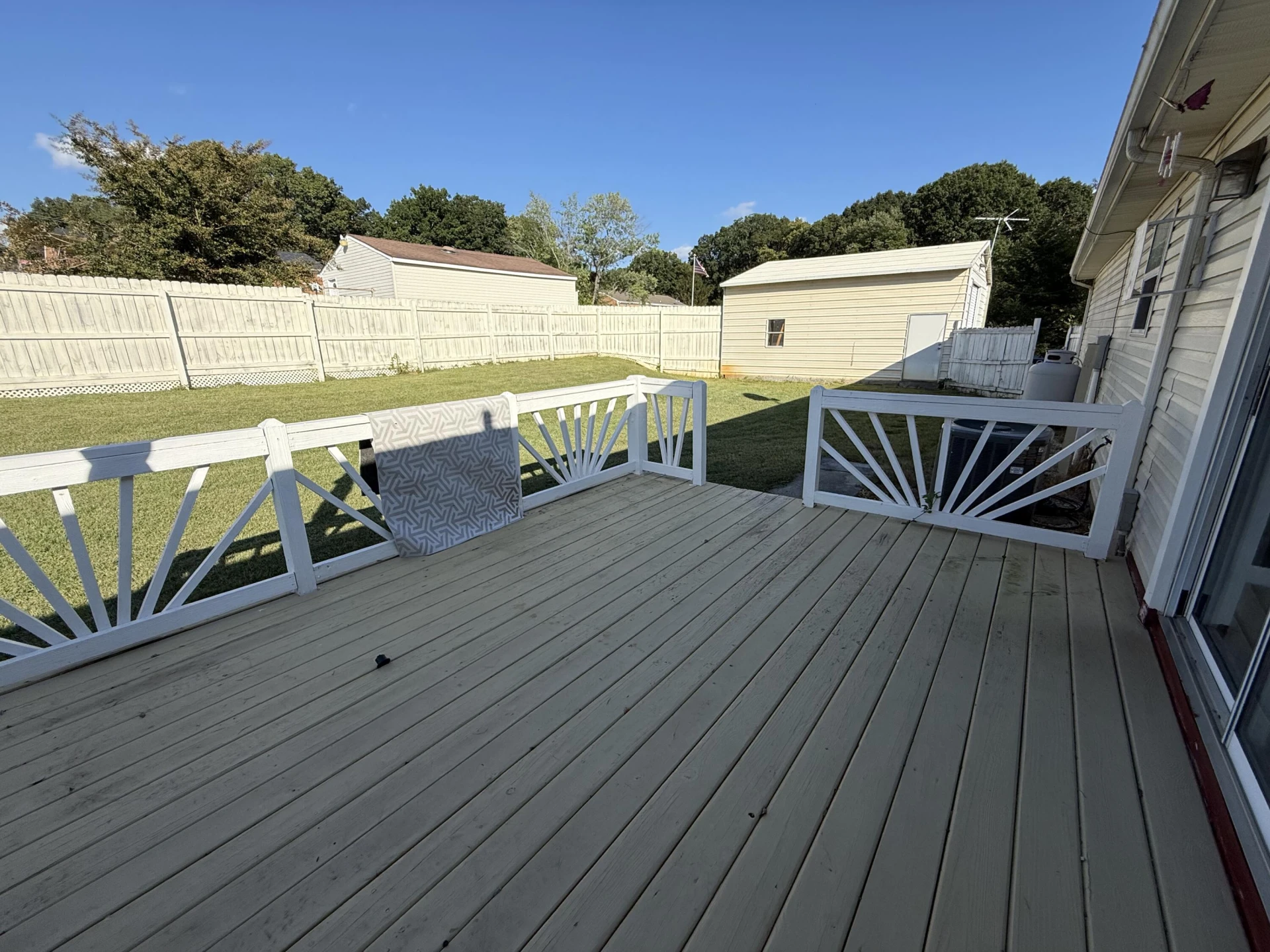 1111 Stratford DR - Photo 10