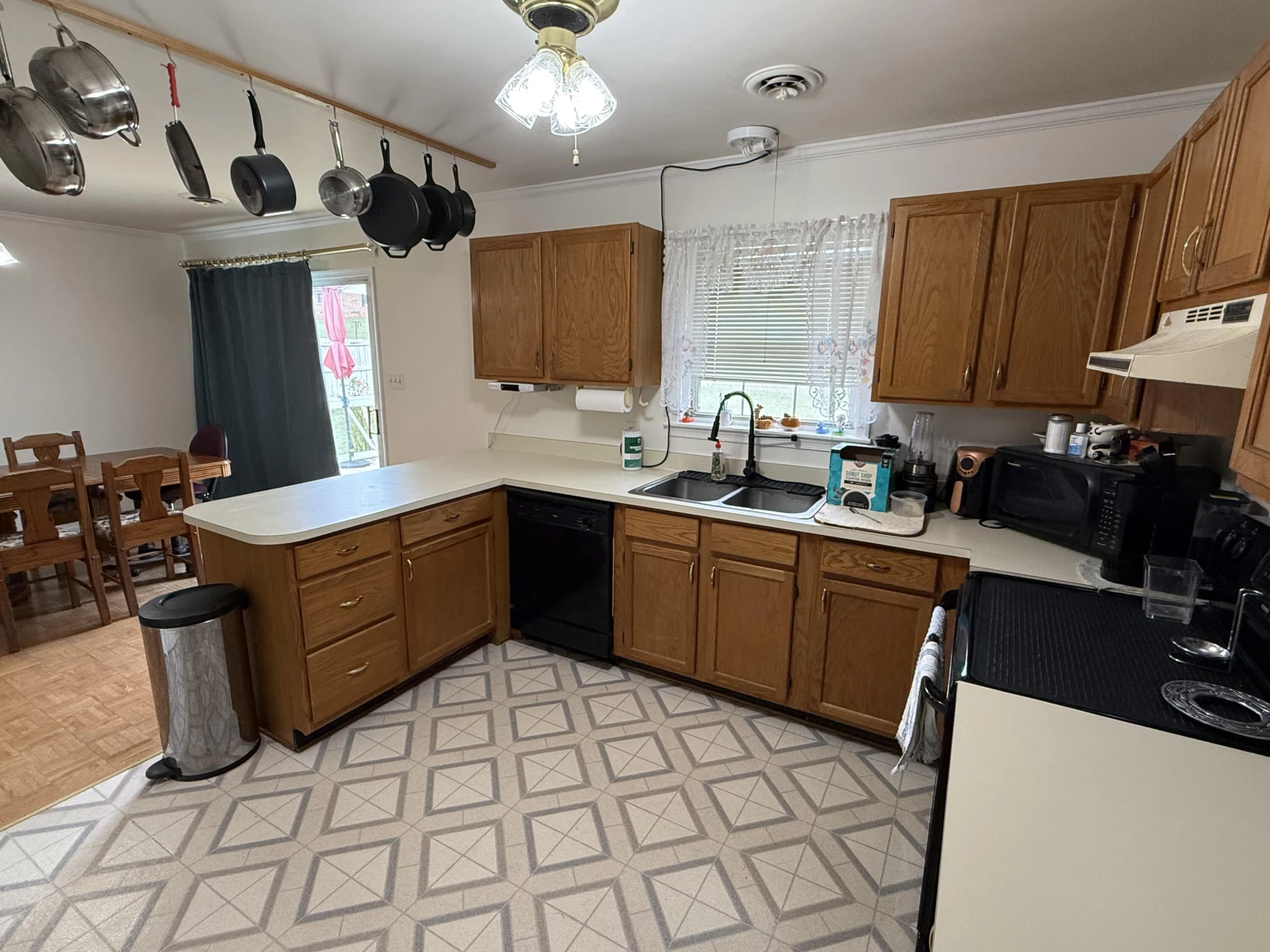 1111 Stratford DR - Photo 23