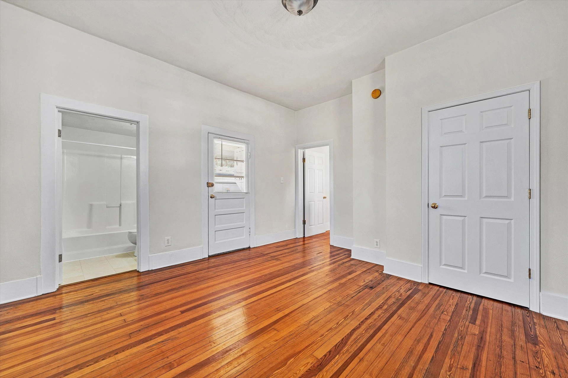 410 N Blair ST - Photo 19