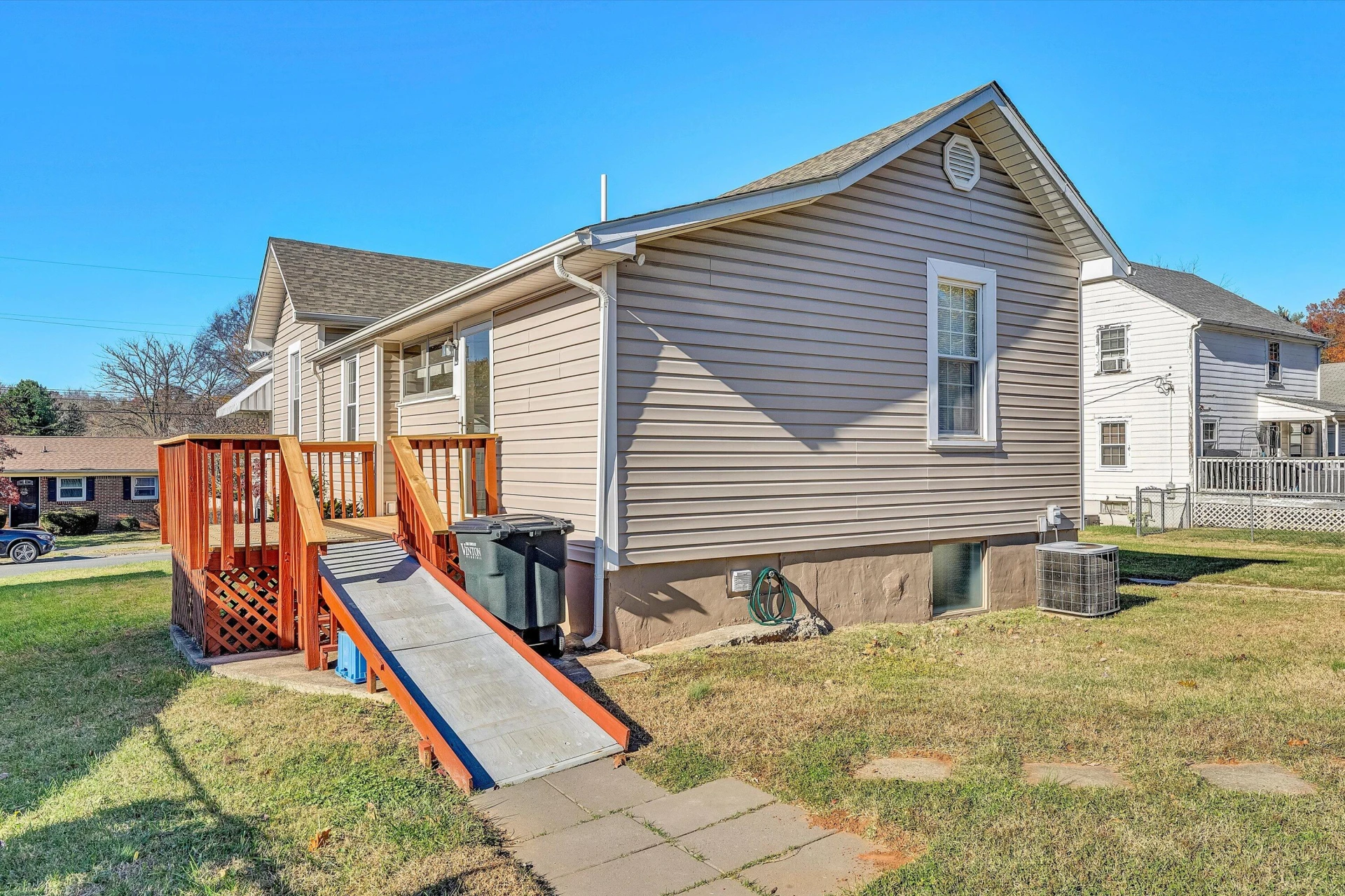 410 N Blair ST - Photo 28