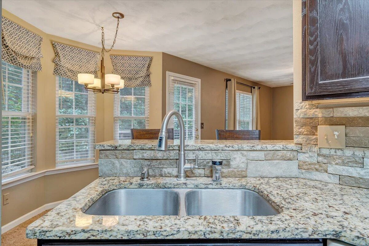 4933 Pine Glen RD NE - Photo 21