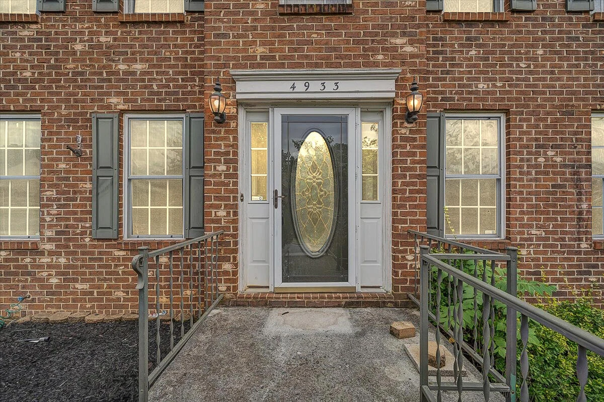 4933 Pine Glen RD NE - Photo 11