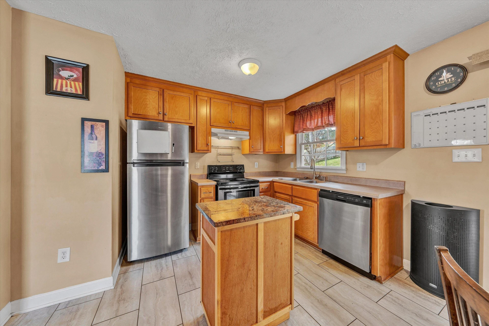 2910 Vinyard AVE NE - Photo 10