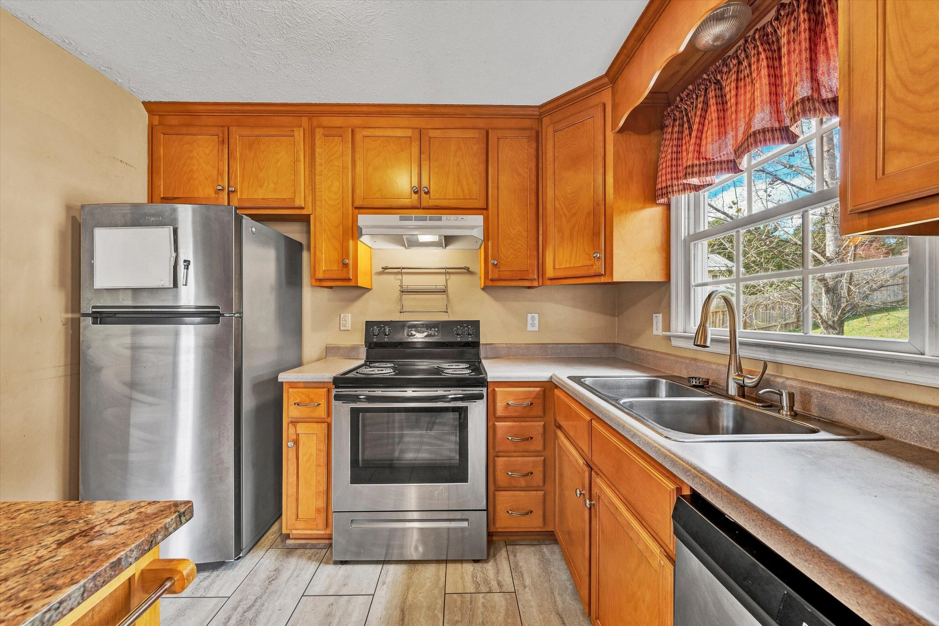 2910 Vinyard AVE NE - Photo 11