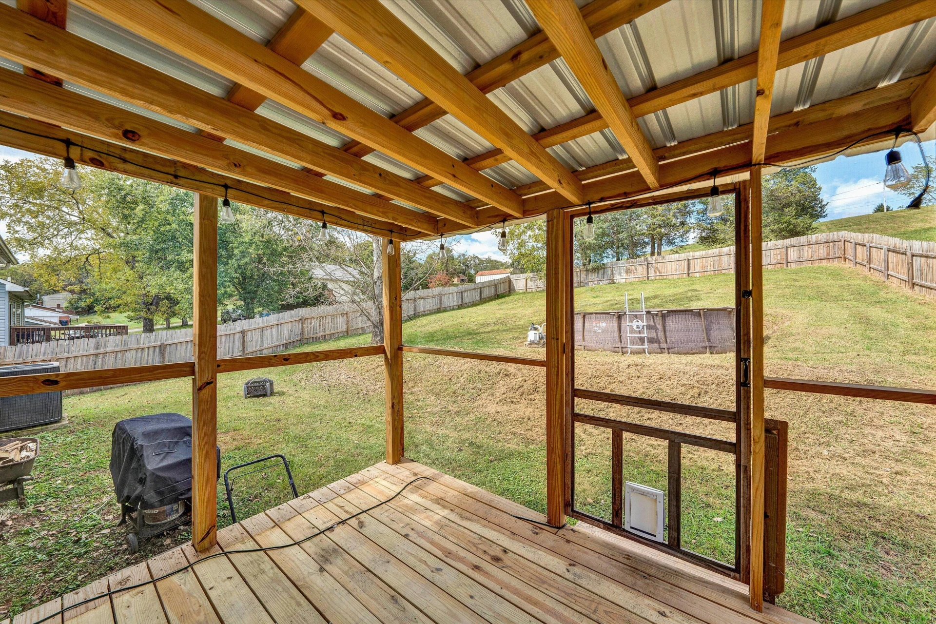 2910 Vinyard AVE NE - Photo 15