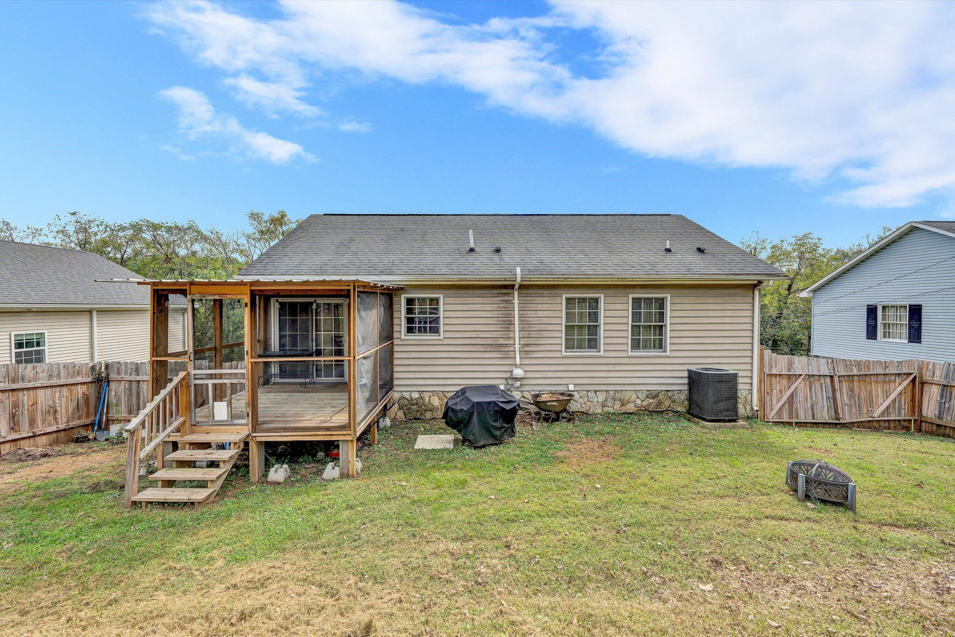 2910 Vinyard AVE NE - Photo 21