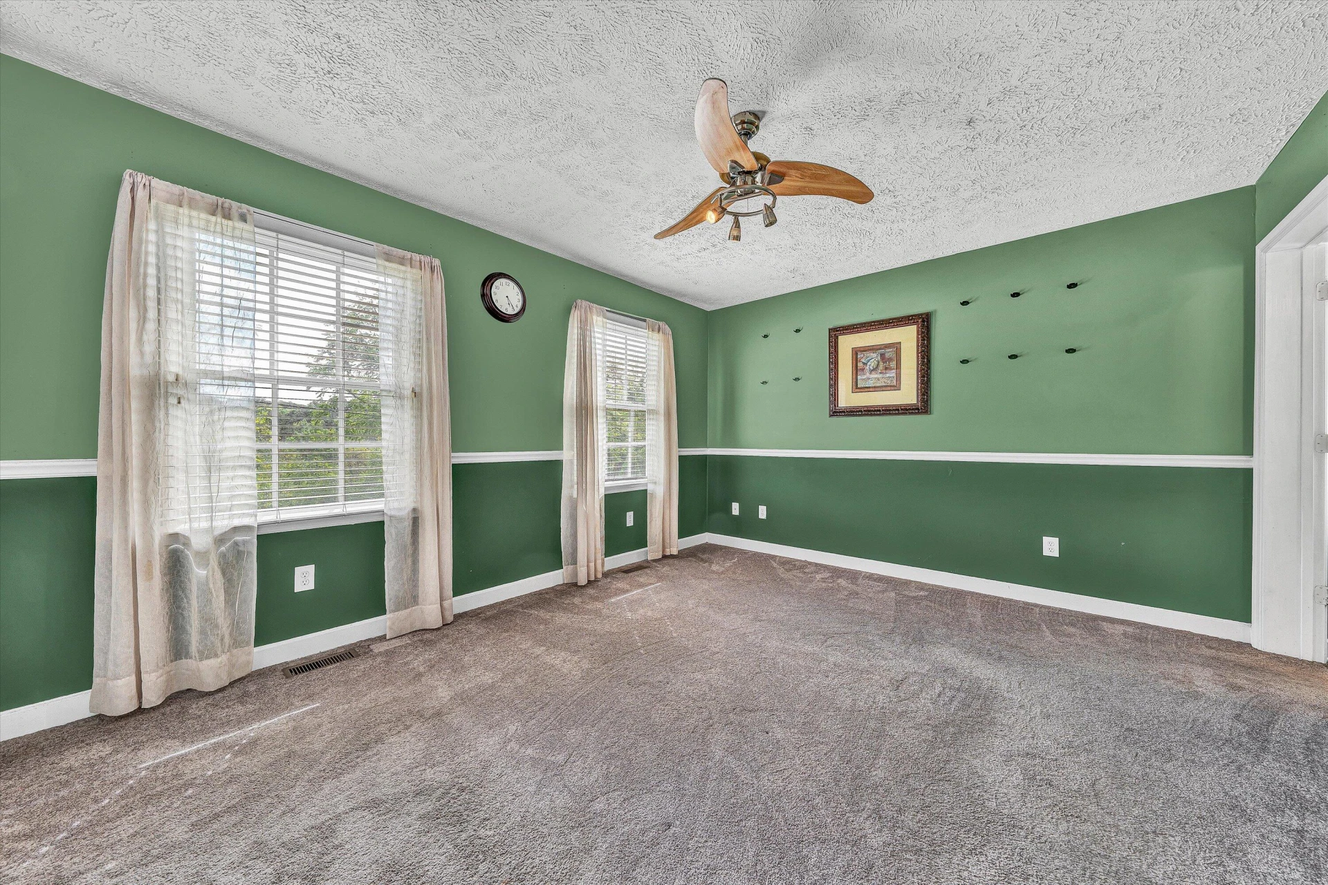2910 Vinyard AVE NE - Photo 24