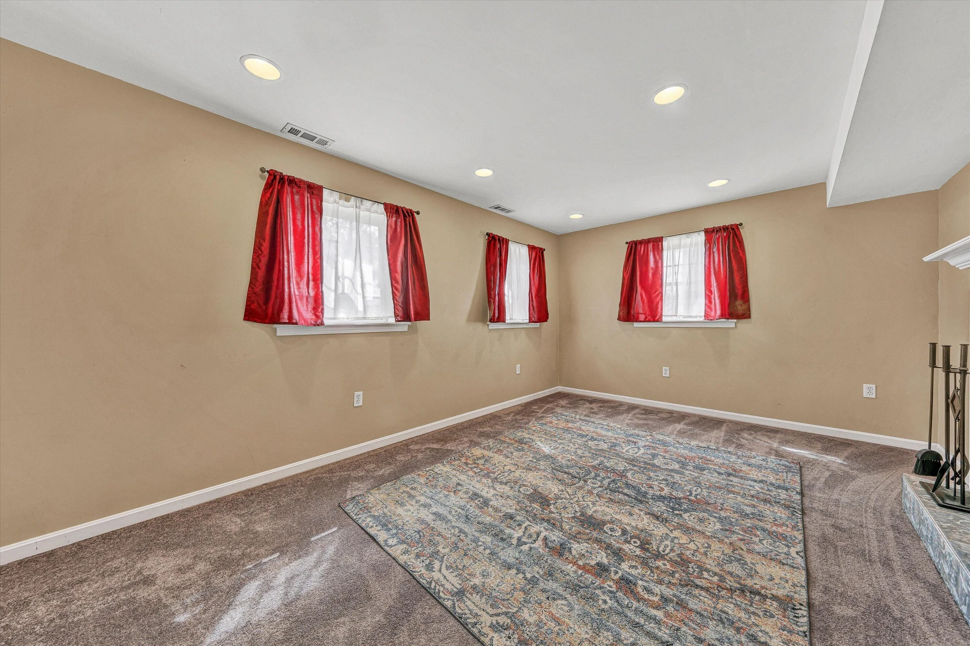 2910 Vinyard AVE NE - Photo 27