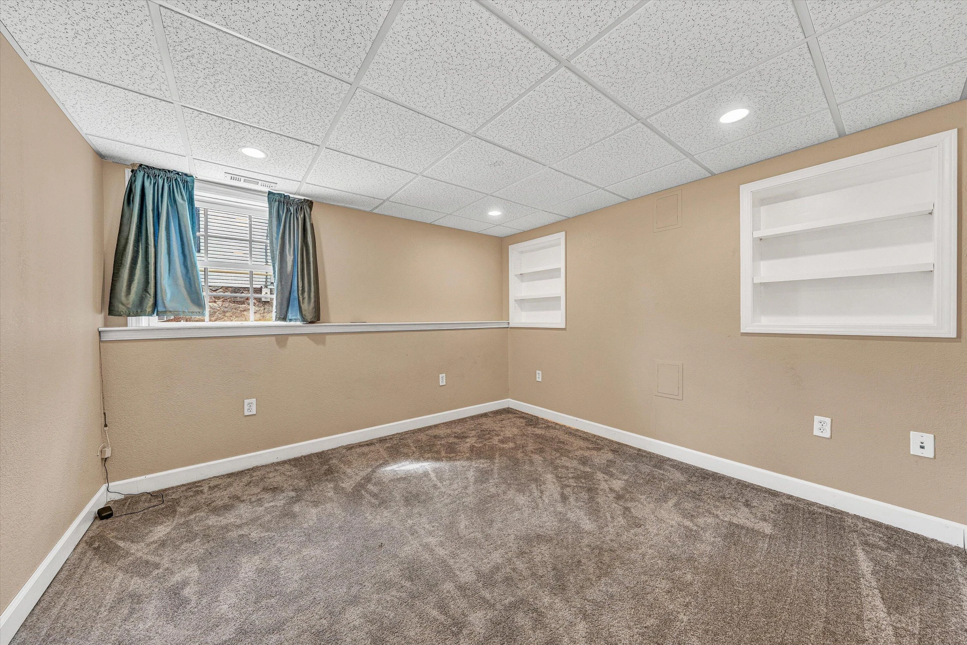 2910 Vinyard AVE NE - Photo 29