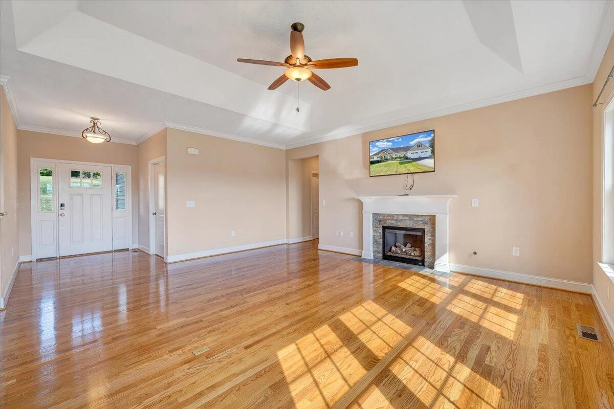 1989 Mountain View RD - Photo 10