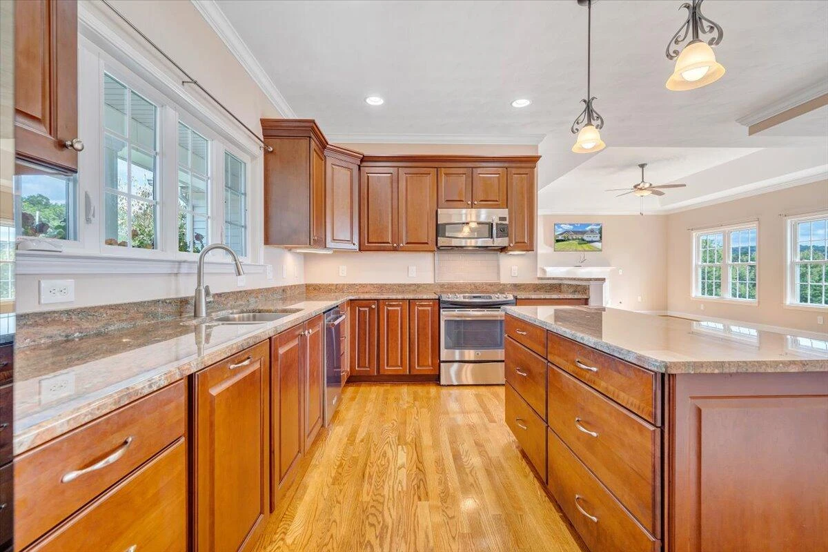 1989 Mountain View RD - Photo 19