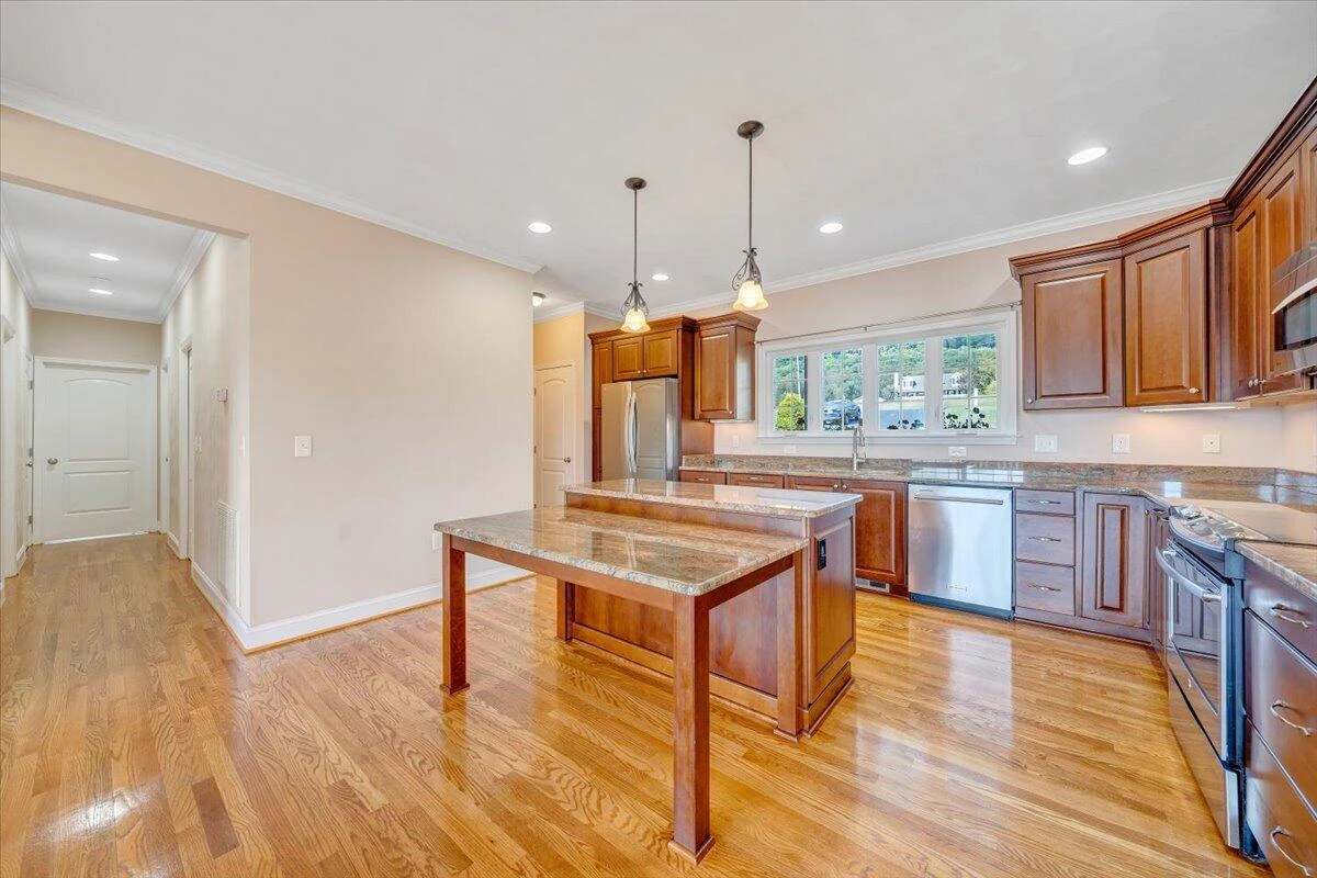 1989 Mountain View RD - Photo 20