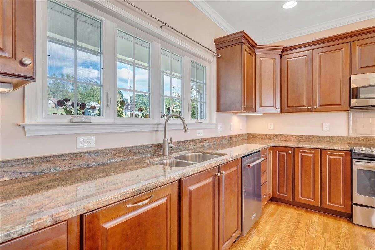 1989 Mountain View RD - Photo 24