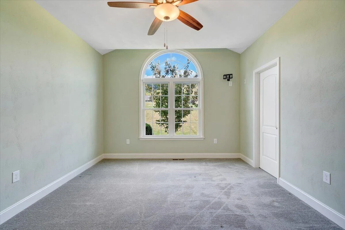 1989 Mountain View RD - Photo 27
