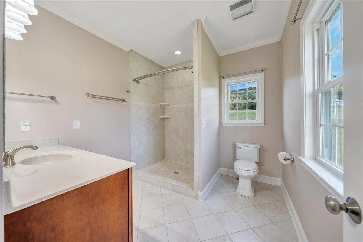1989 Mountain View RD - Photo 36