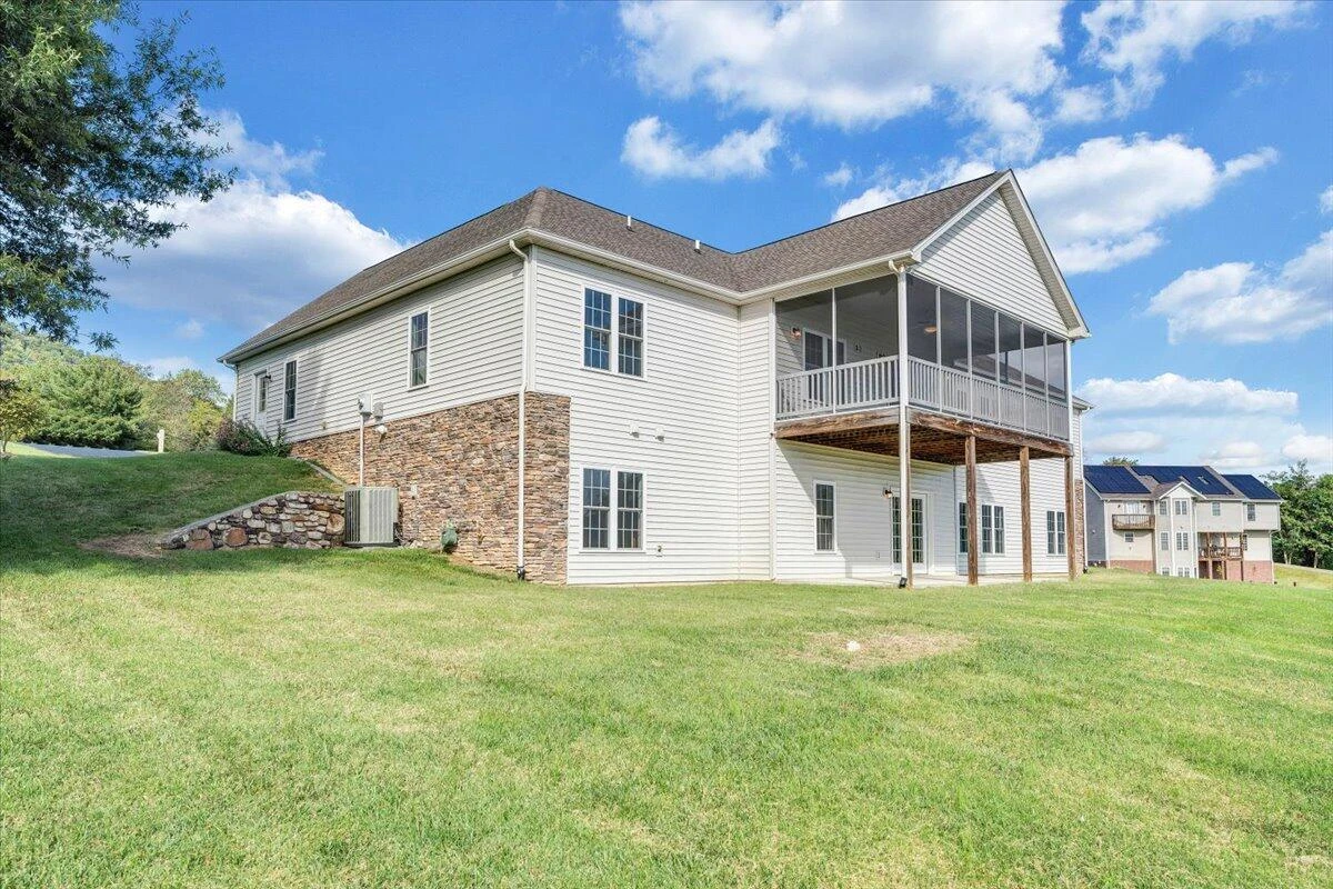 1989 Mountain View RD - Photo 67