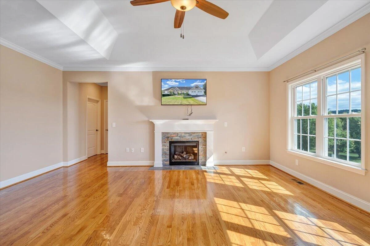 1989 Mountain View RD - Photo 9