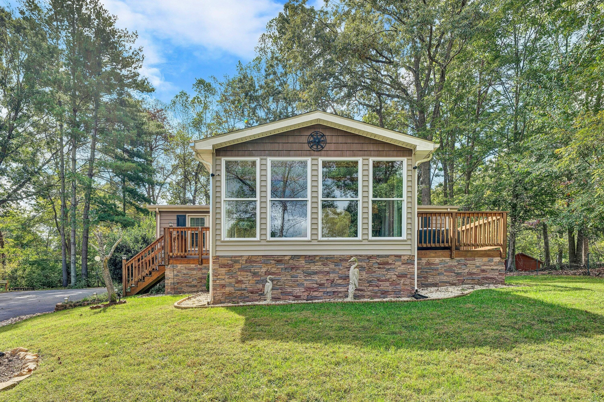 276 Bluewater DR - Photo 3
