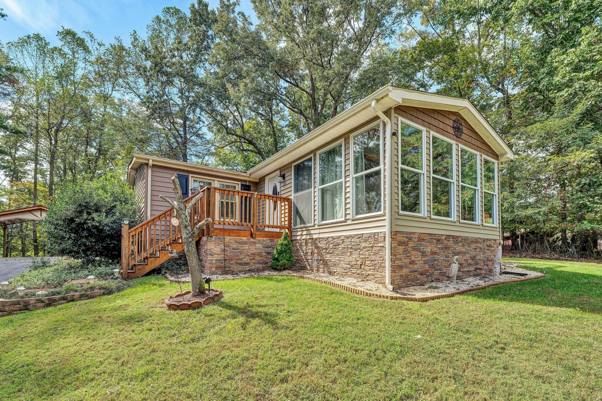276 Bluewater DR - Photo 4