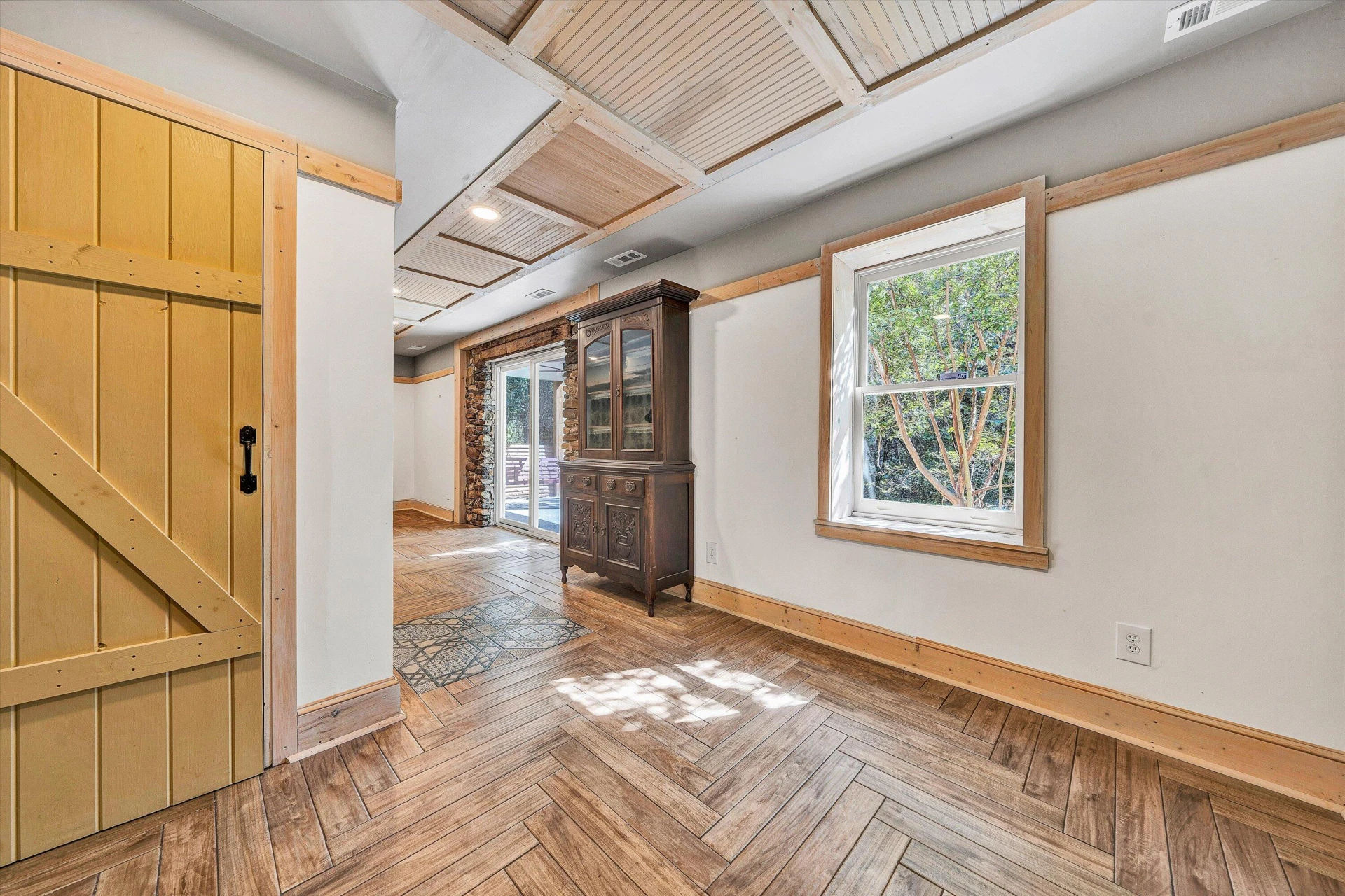 3561 Rutrough RD SE - Photo 20