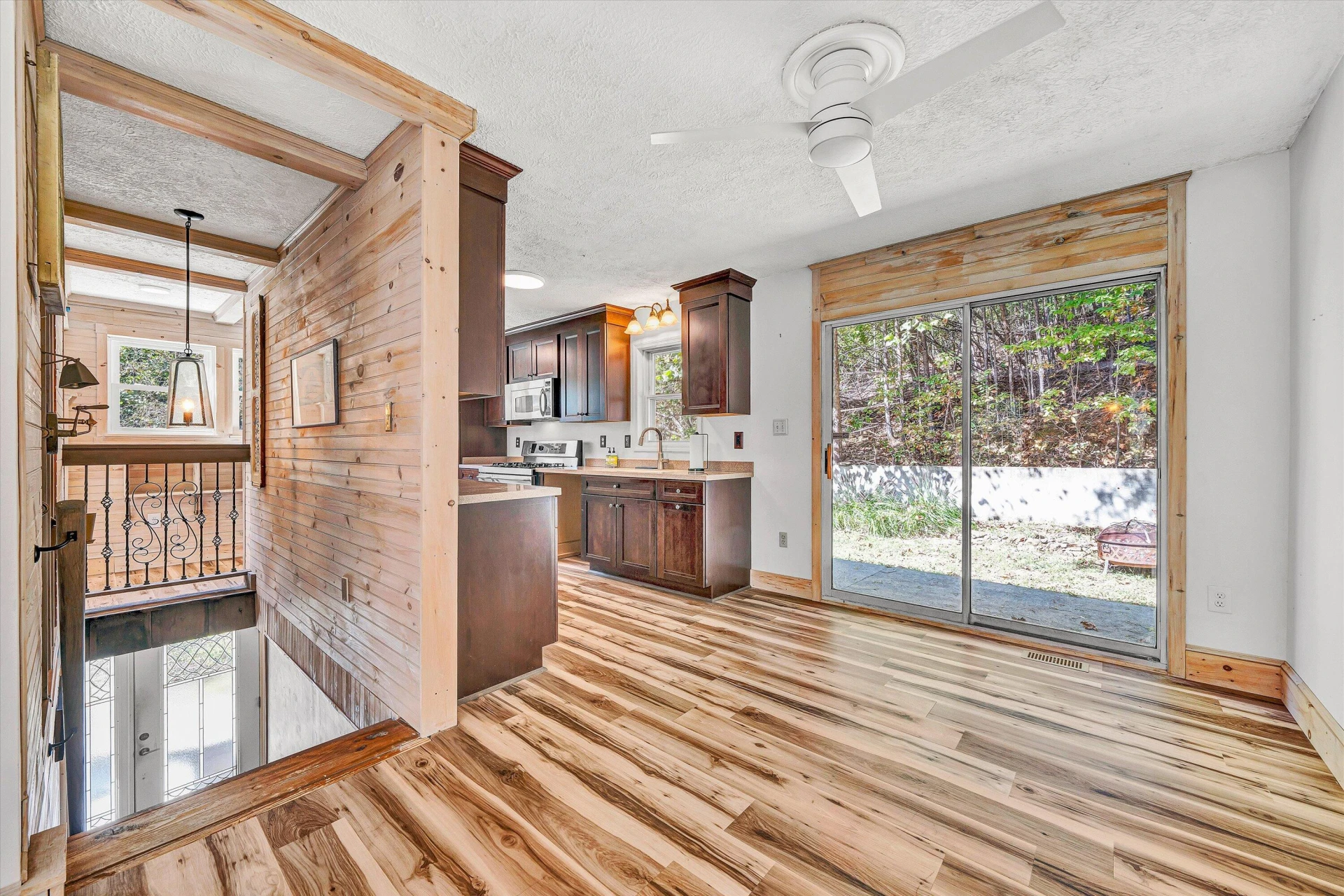 3561 Rutrough RD SE - Photo 26