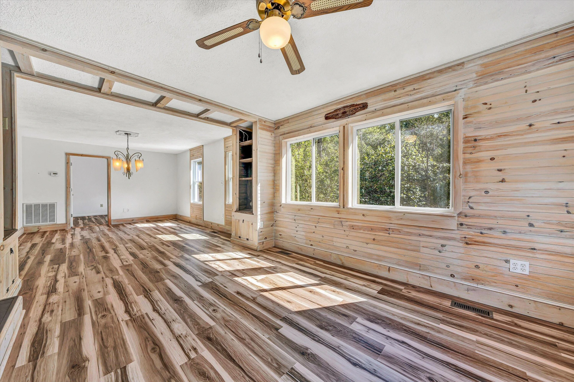 3561 Rutrough RD SE - Photo 32