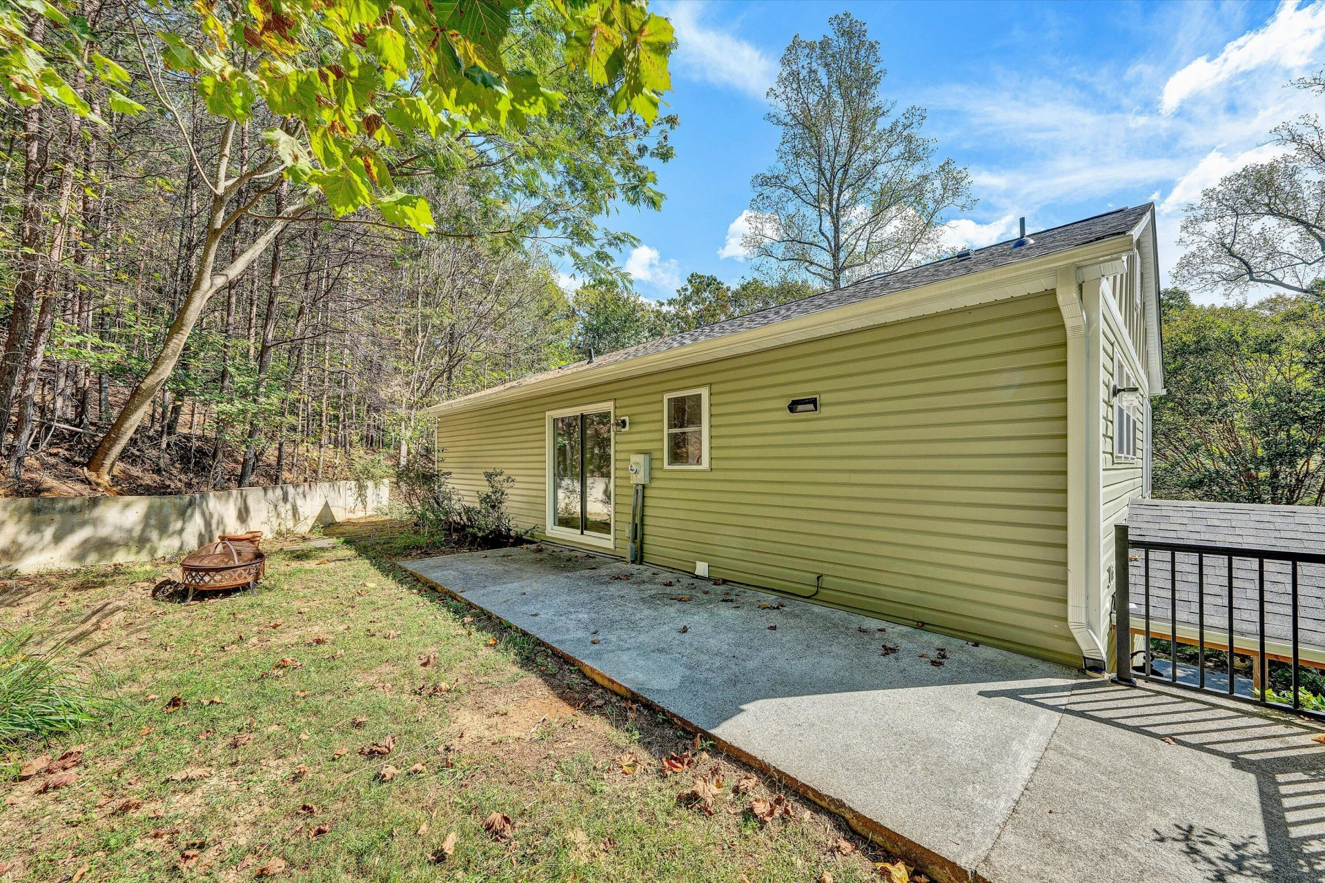 3561 Rutrough RD SE - Photo 48