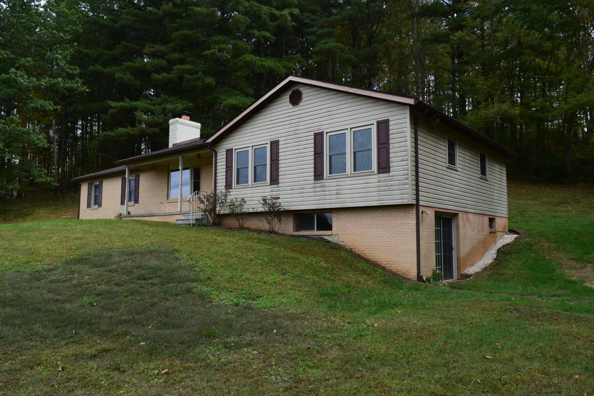 171 Pine Creek WAY SE - Photo 4