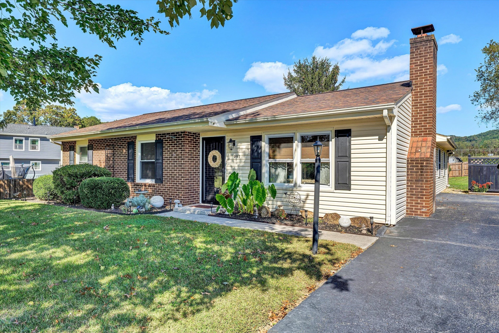 257 AZALEA CIR - Photo 4